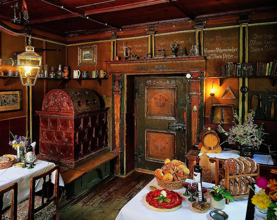 Eggwirt Hotel 3*